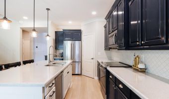221 W Tahiti Dr, Casa Grande, AZ 85122