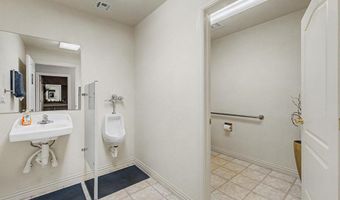 102 SE Executive Dr, Bentonville, AR 72712