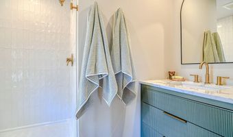 820 NW Dunlewy St NW, Asbury Park, NJ 07712