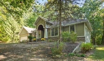 1290 Cramton Ave NE, Ada, MI 49301