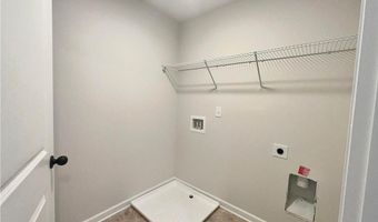 325 Rodeo Dr, Auburn, GA 30011