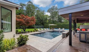34 Warren Ln, Alpine, NJ 07620