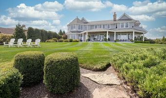 135 Cliff Dr, Narragansett, RI 02882