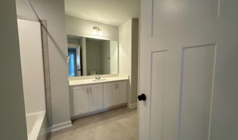 292 Rough Ridge Trl 30, Aberdeen, NC 28315
