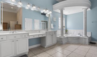 2303 Rue Maison, Biloxi, MS 39532