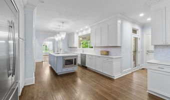 415 Pine St, Camden, SC 29020