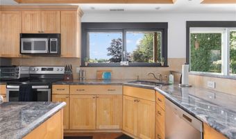 23 Indian Trl, Coventry, RI 02816
