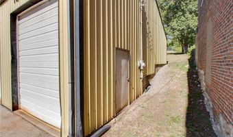 808 E Broadway, Alton, IL 62002