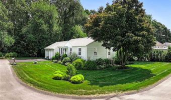 54 Novelty Rd, Warwick, RI 02889
