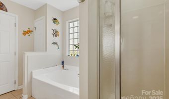41 Sunview Cir, Arden, NC 28704