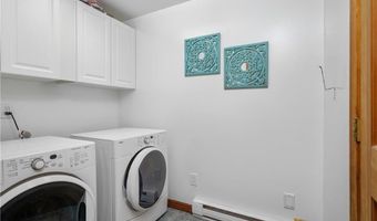 695 Charlestown Beach Rd, Charlestown, RI 02813