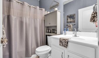 22 Flanders Dr, Barnegat, NJ 08005