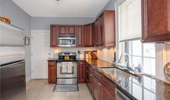 85 Mill St, Newport, RI 02840