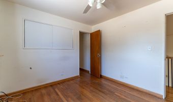 425 S Clarendon Ave, Addison, IL 60101