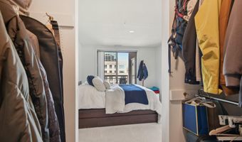 901 N MONROE St 1013, Arlington, VA 22201