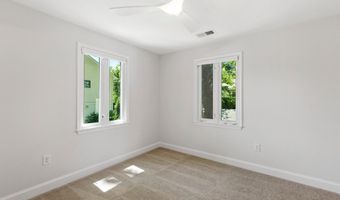 6111 35TH St N, Arlington, VA 22213