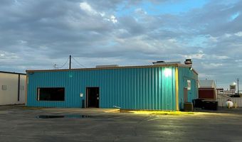 1613 W Broadway St, Andrews, TX 79714