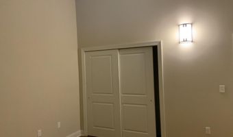 733 Broadway 105, Albany, NY 12207