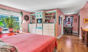 8 Butter Jones Rd, Chester, CT 06412