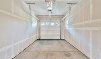 17181 SW SNOWDALE St 105, Beaverton, OR 97007