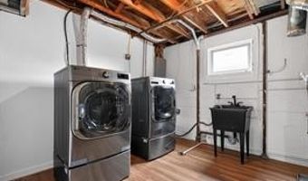 250 ASPEN St, Alexandria, VA 22305