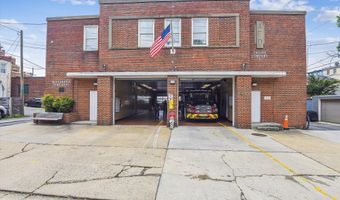 505 E BRADDOCK Rd 605, Alexandria, VA 22314