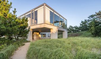 55 Dunes Ln, Amagansett, NY 11930