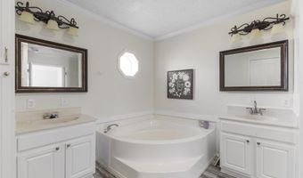 1312 Hickory Ln NE, Arab, AL 35016