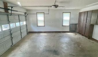 17556 Fairway Dr, Athens, AL 35613