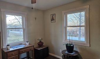 1705 Lakeview Dr, Ava, MO 65608