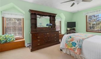 227 Prospect Ave, Middletown, RI 02842