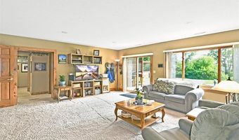 7458 39th Ave NW, Alexandria, MN 56332