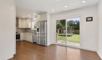 323 S Prindle Ave, Arlington Heights, IL 60004