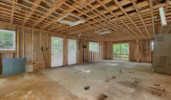 218 Main St, Alton, NH 03809
