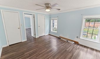 114 E HOLLY Dr, Lincoln, DE 19960