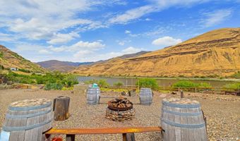 31018 Snake River Rd, Asotin, WA 99402