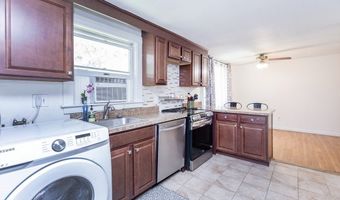 8 Andover Rd, Beverly, MA 01915