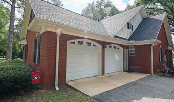 330 River Oaks Dr, Bainbridge, GA 39817