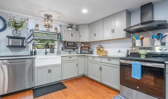 18 Lady Slipper Ln, Barrington, NH 03825