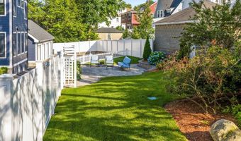 72 Walnut St 1, Arlington, MA 02476