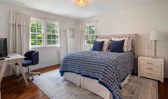10 Duffys Ln, Darien, CT 06820