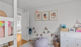 80 PECK Ave, Bristol, RI 02809