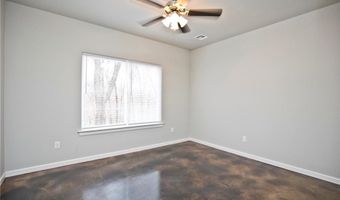 34 Holly Dr A, Bentonville, AR 72712