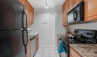 1435 4TH St SW B107, Washington, DC 20024