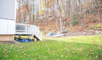 12 Eagle Rock Hl 12, Bethel, CT 06801