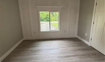 2318 N Lakeview Dr, Austin, IN 47102
