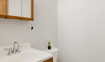 467 Dixie Blvd, Algonac, MI 48001