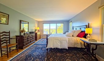 4 Mainstay Ln, Bourne, MA 02532