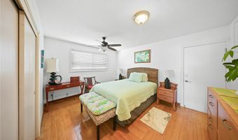 846 Mokulua Dr, Kailua, HI 96734