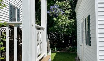 3 Andrews Rd, Bath, ME 04530